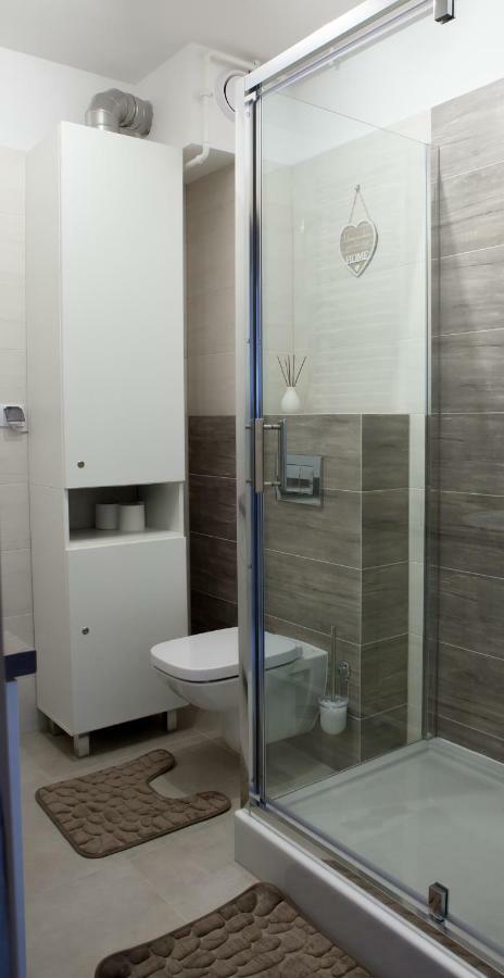 Nr 5 Apartment *